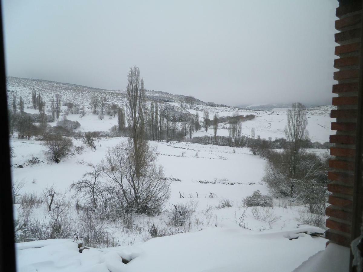 El Rondillo De Gredos Guest House Hoyos del Collado Exterior photo